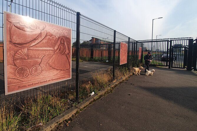 Belfast Cab Tour of Peacewalls, Murals and the Famous Titanic Slips - Shankill Road: understanding 52 years of violence carefully