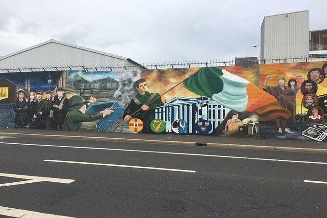 Belfast Hop-on Hop-off Tours - City Hall to Titanic Quarter: the waterfront story you can’t miss