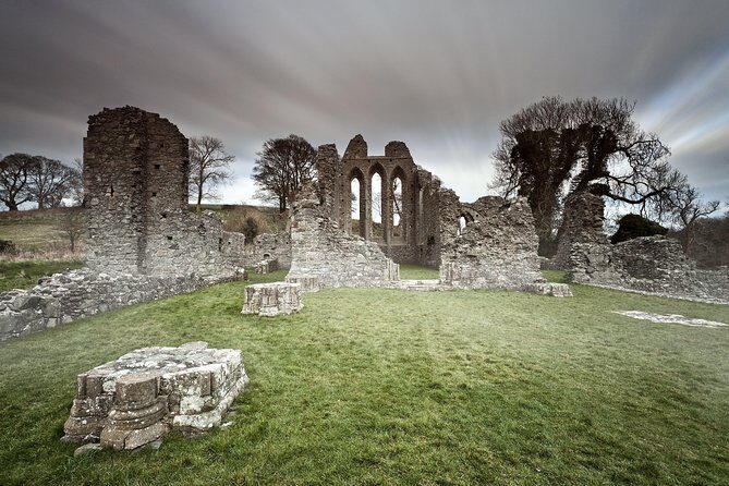 From Belfast: Game of Thrones Winterfell Locations Trek - Castle Ward: Winterfell in Season 1 and a Real Walking Tour