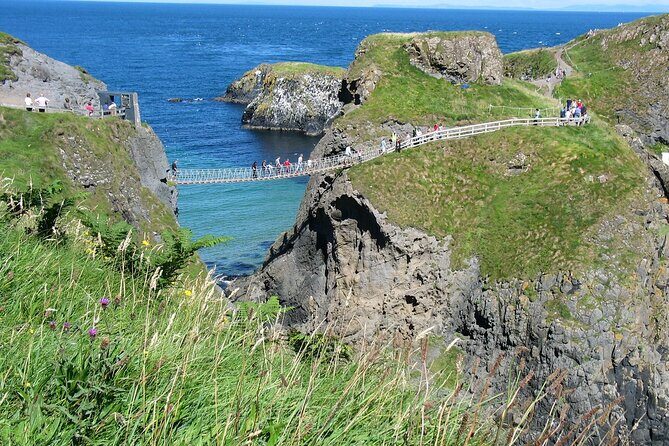 Giant's Causeway and Belfast City Murals Tour inc Game of Thrones Dark Hedges - Giant’s Causeway: the main event and why timing matters