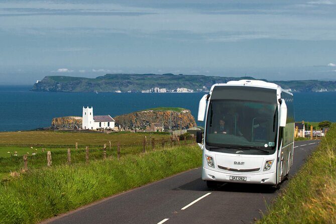 Giants Causeway & Castles Tour from Belfast: Guided tour - Carrickfergus Castle: Your First Taste of Real Stone History