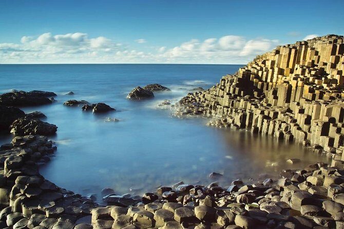 Giant's Causeway Day Tour and Belfast City Tour 1 Day Pass - The Dark Hedges: why that 30 minutes is timed