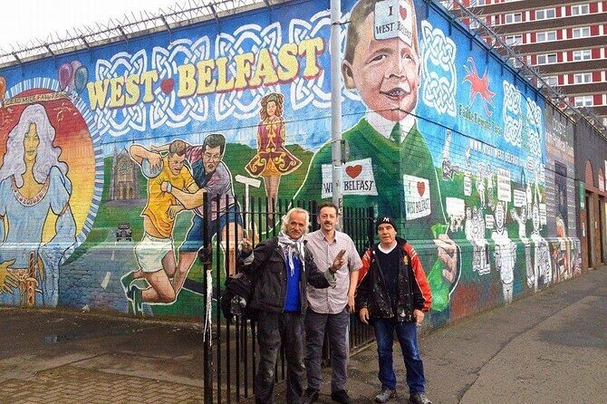 N0 1 Belfast black cab Irish and British mural 2hr private tour - Peacewall Taxi Tours: Belfast’s version of the Berlin Wall