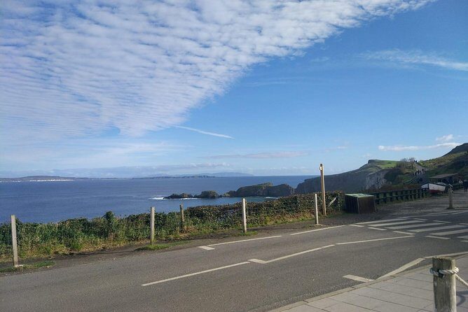 Shore Excursion from Belfast: Including Giants Causeway and Belfast City. - A full Northern Ireland highlight day, timed to your cruise